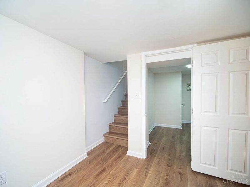 6025 Mayflower Avenue, Golf Manor, OH 45237 Photo 18