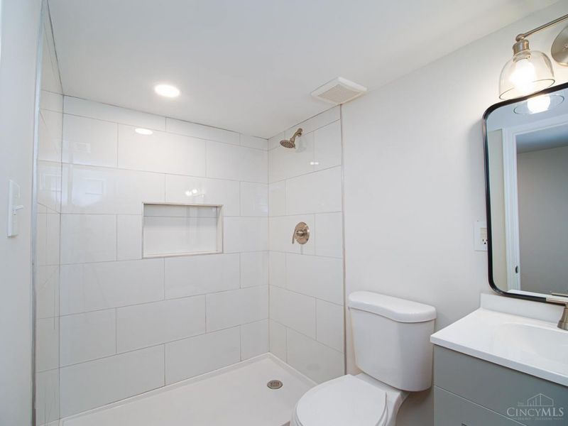 6025 Mayflower Avenue, Golf Manor, OH 45237 Photo 21