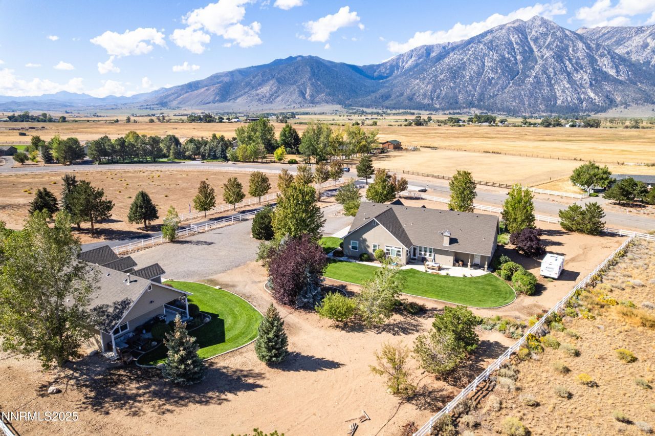 1030 Country Lane, Gardnerville, NV 89460 Photo
