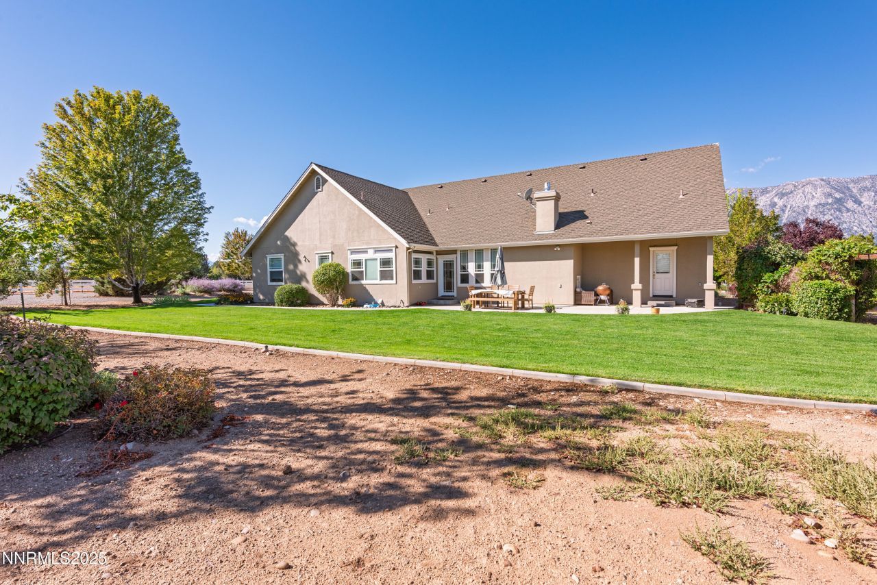 1030 Country Lane, Gardnerville, NV 89460 Photo