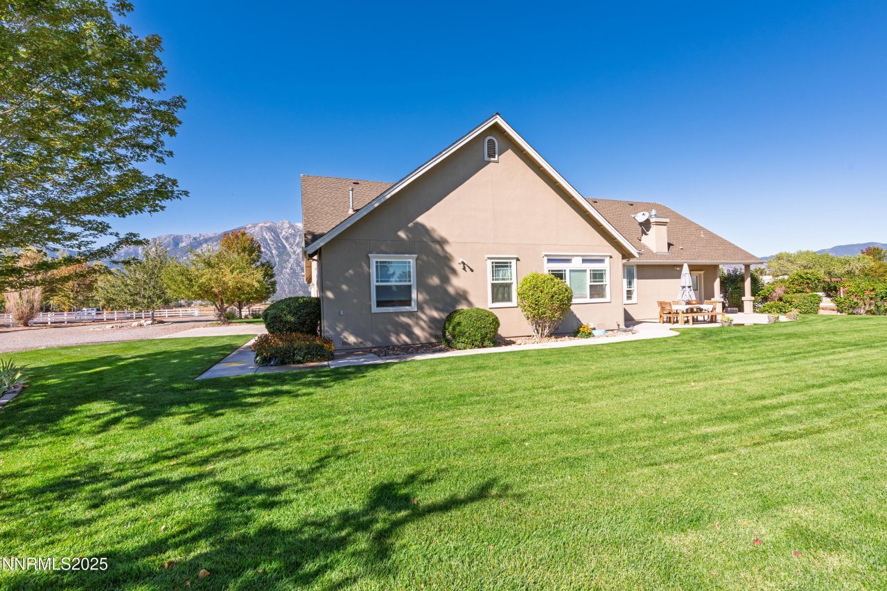 1030 Country Lane, Gardnerville, NV 89460 Photo