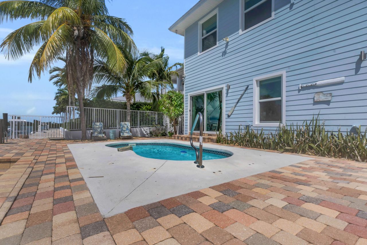 511 4th Street, Key Colony, FL 33051 Photo