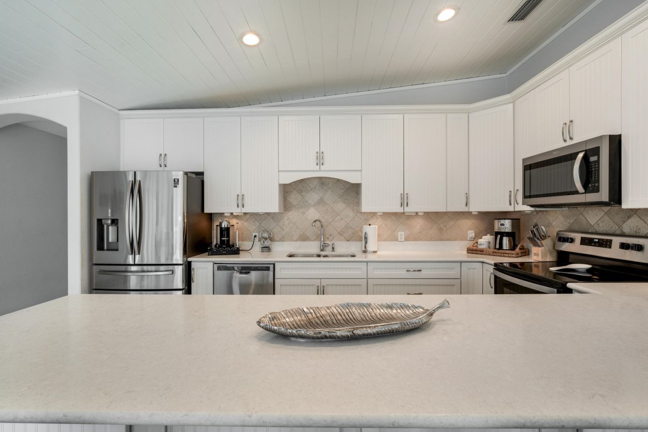 511 4th Street, Key Colony, FL 33051 Photo