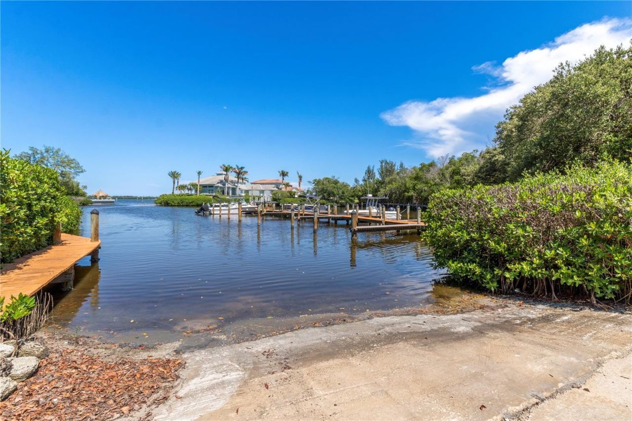 5685 Marina Drive, Unit 4, Sebastian, FL 32958 Photo