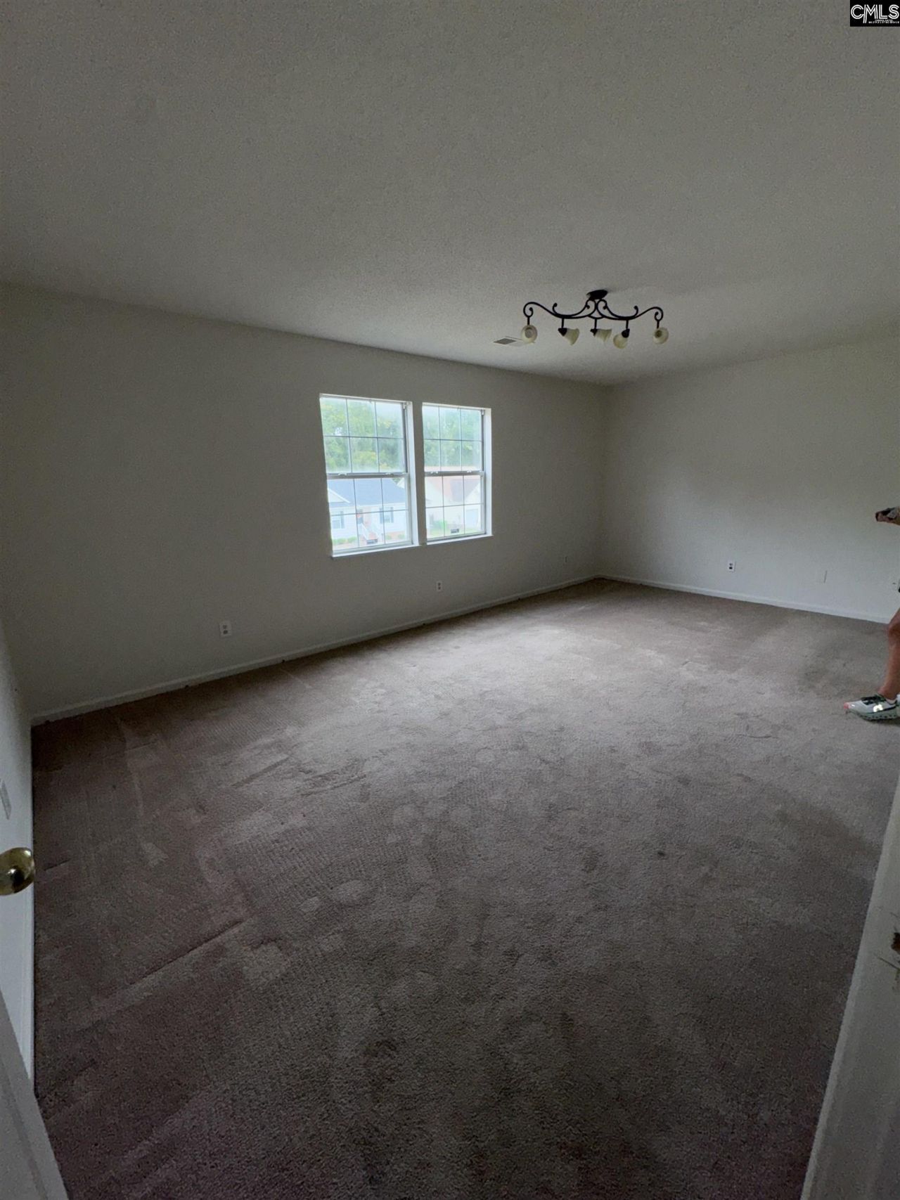 8 Seaford Court Photo 14