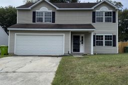 8 Seaford Court photo 4