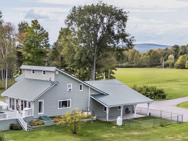 47 Higgins Road, Palmyra, ME 04965