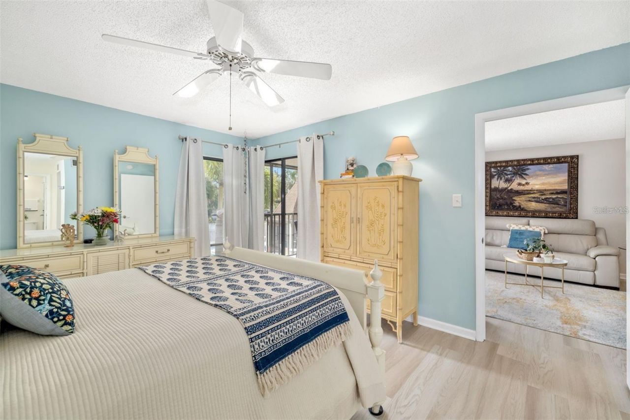 7201 Curtiss Avenue, Unit 2D, Sarasota, FL 34231 Photo