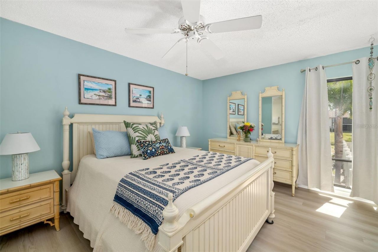 7201 Curtiss Avenue, Unit 2D, Sarasota, FL 34231 Photo