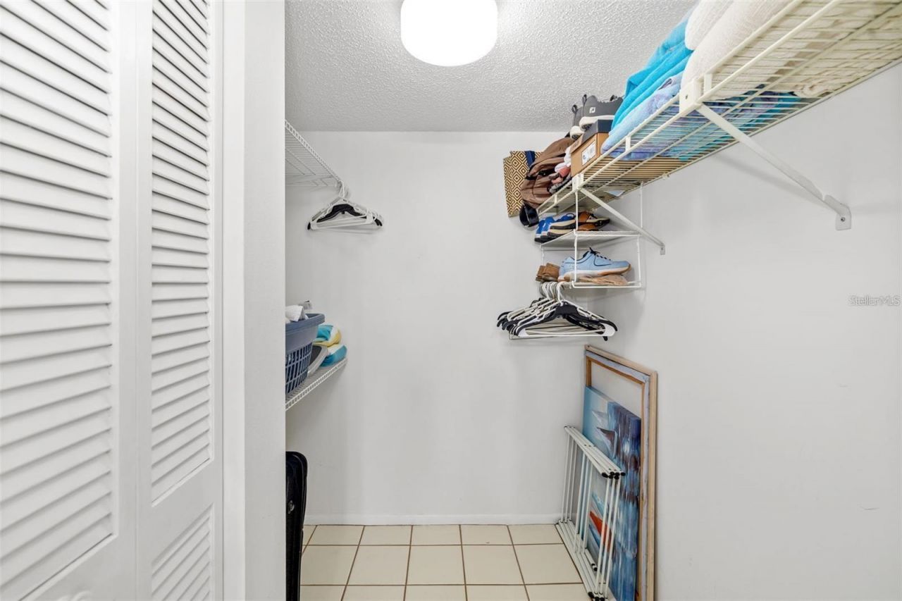 7201 Curtiss Avenue, Unit 2D, Sarasota, FL 34231 Photo