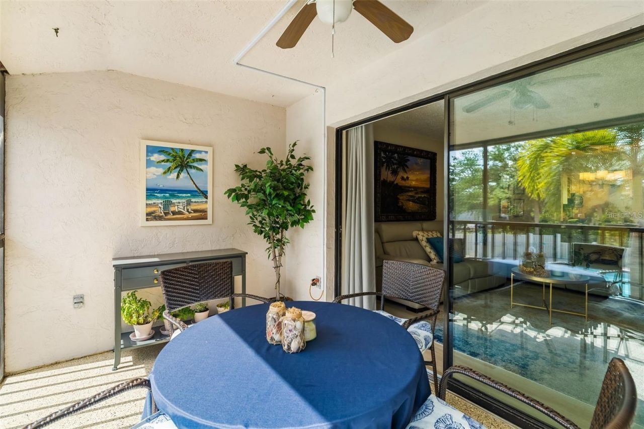 7201 Curtiss Avenue, Unit 2D, Sarasota, FL 34231 Photo