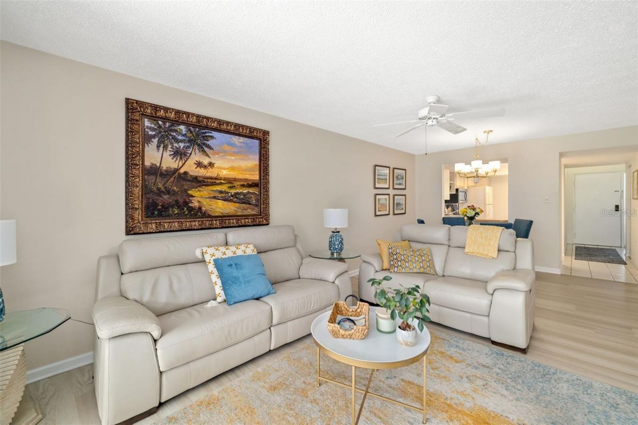 7201 Curtiss Avenue, Unit 2D, Sarasota, FL 34231 Photo
