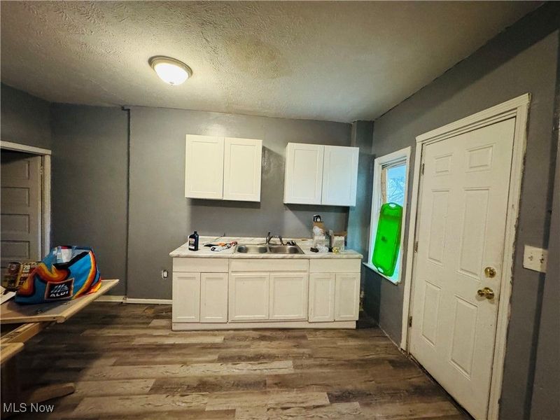 9013 Harris Avenue, Cleveland, OH 44104 Photo 5