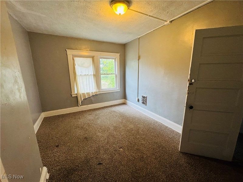 9013 Harris Avenue, Cleveland, OH 44104 Photo 9