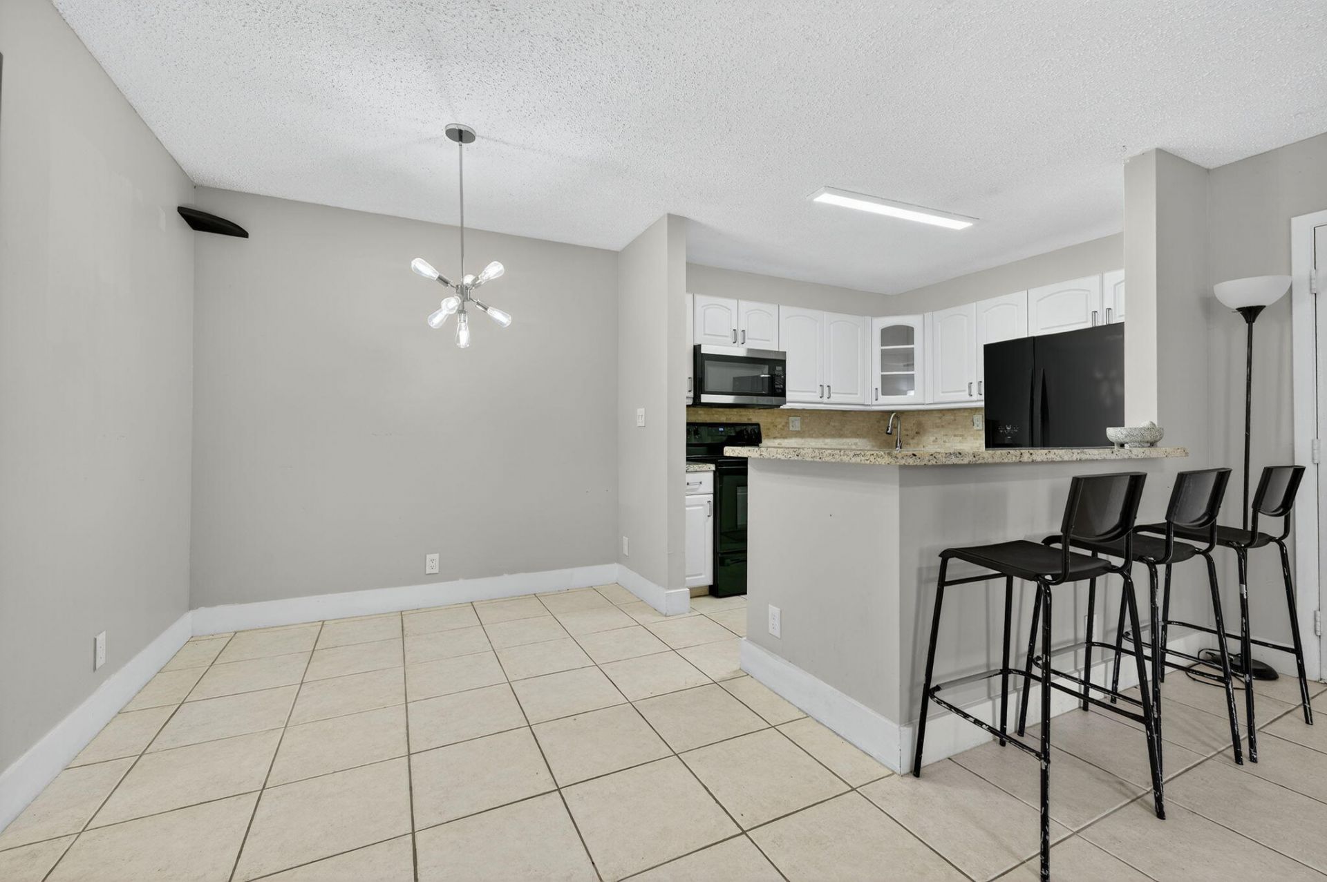 9441 W Mcnab Road, Unit 111, Tamarac, FL 33321 Photo