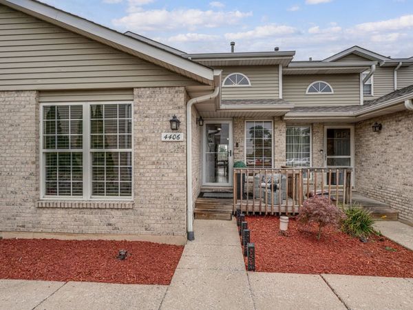 4406 W 127th Place, Alsip, IL 60803