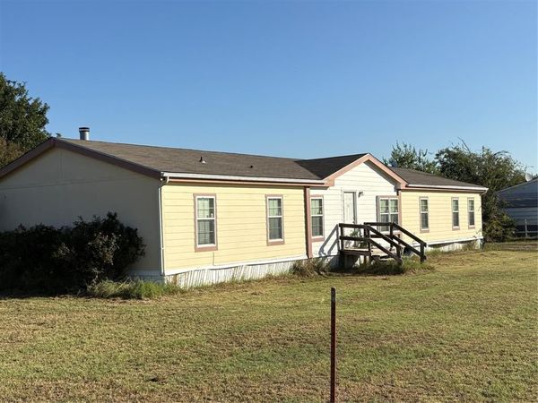 135 Paint Court, Stephenville, TX 76401