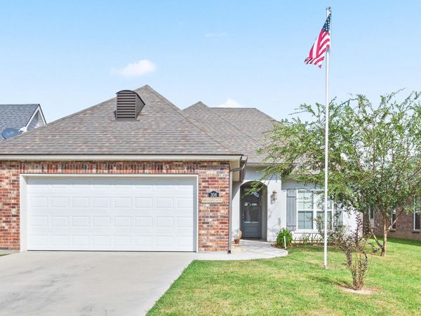 306 Adry Lane, Youngsville, LA 70592