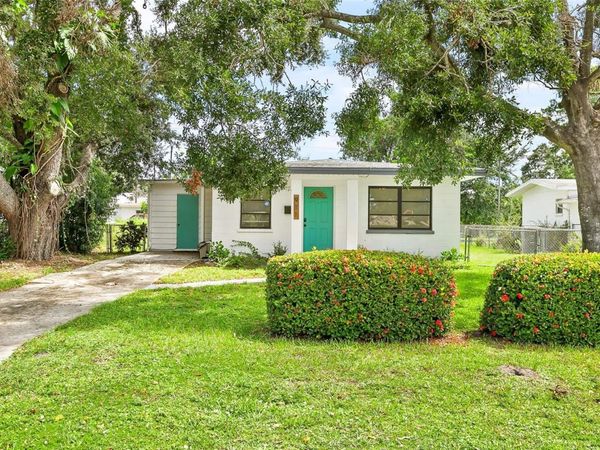 911 13TH STREET E, BRADENTON, FL 34208