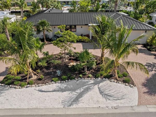 624 DUNDEE LANE, HOLMES BEACH, FL 34217