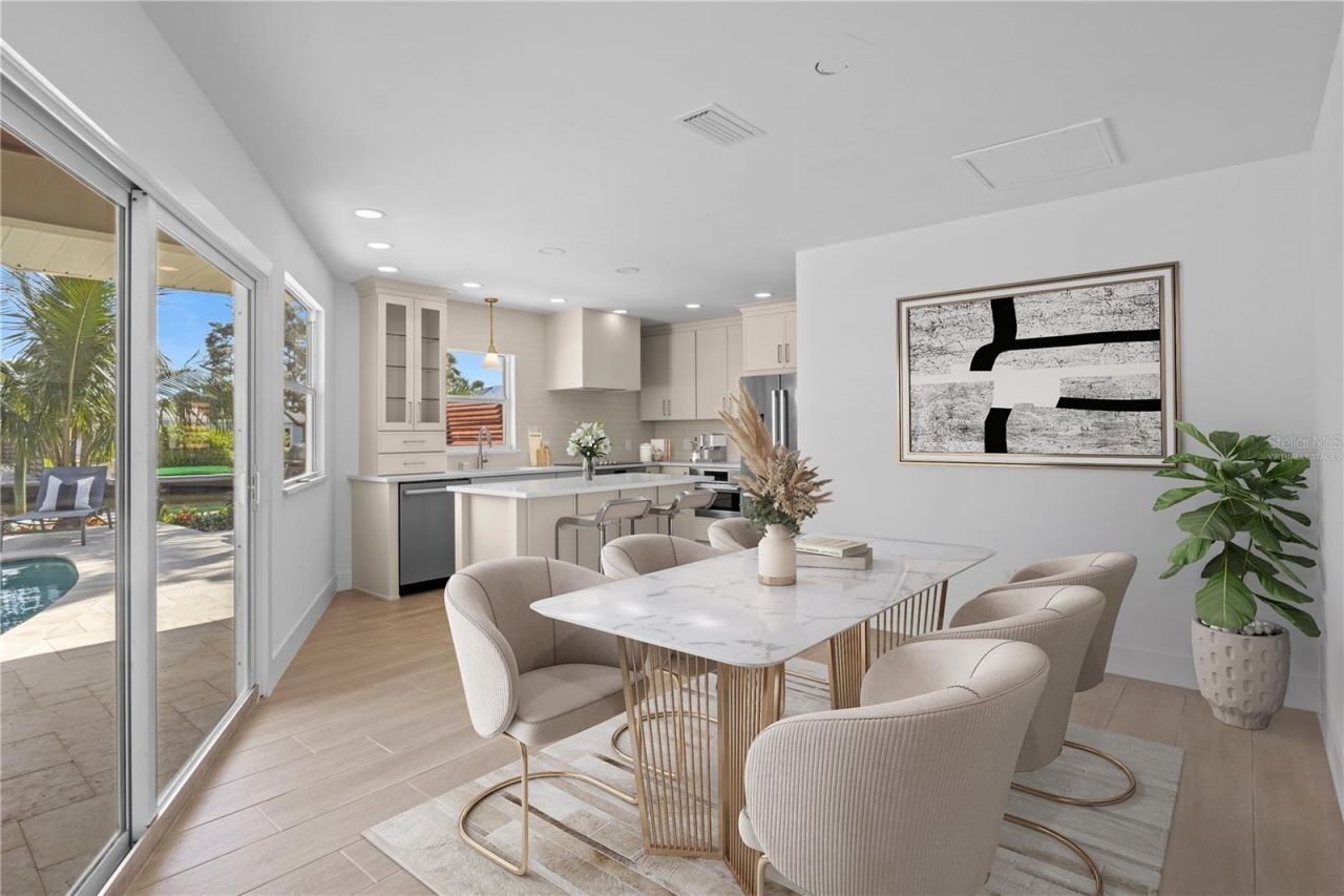 624 Dundee Lane, Holmes Beach, FL 34217 Photo