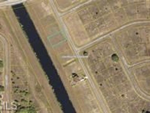 607 Raleigh DR, LABELLE, FL 33935