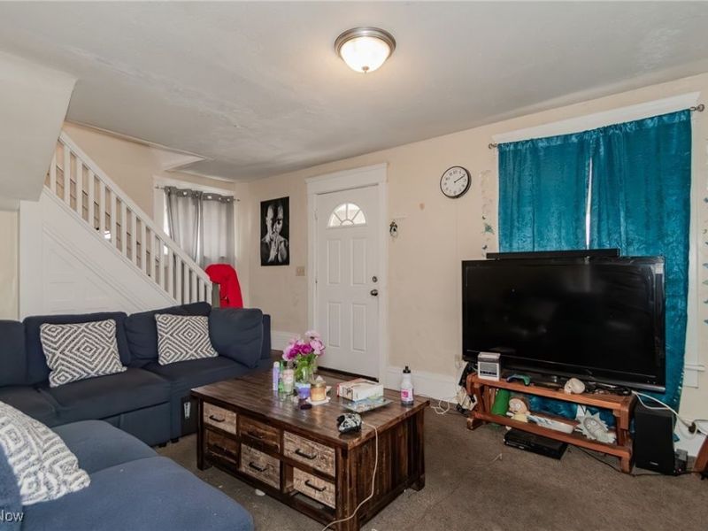 834 Kenyon Street, Akron, OH 44311 Photo 3