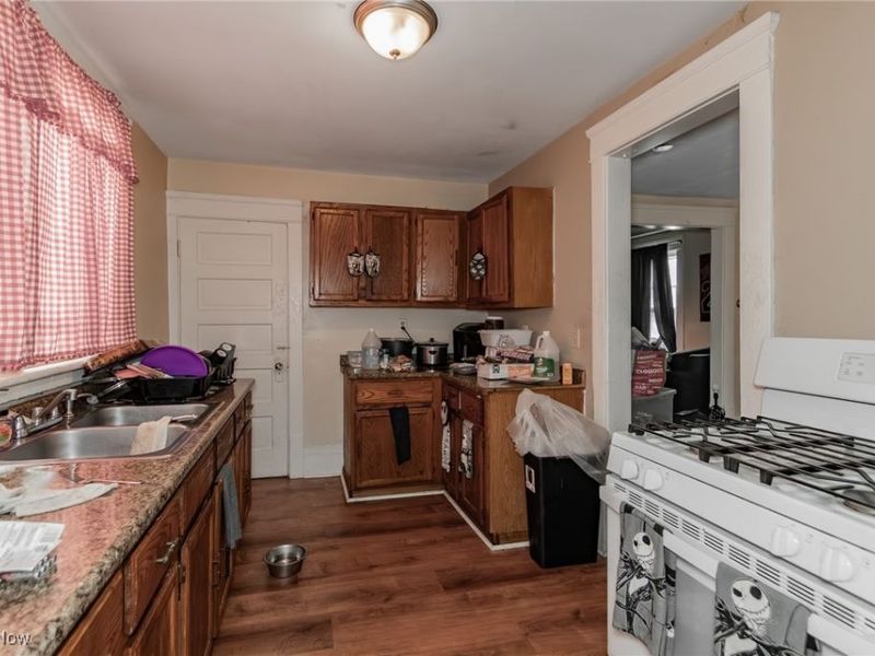 834 Kenyon Street, Akron, OH 44311 Photo 6