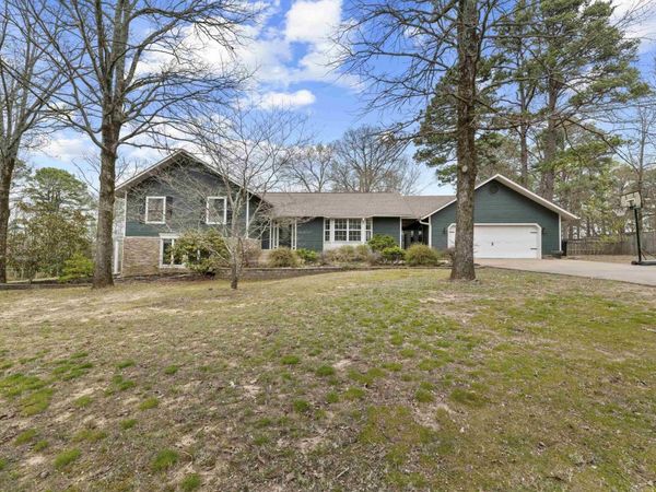 9 Robinwood Cove Dr., Heber Springs, AR 72543