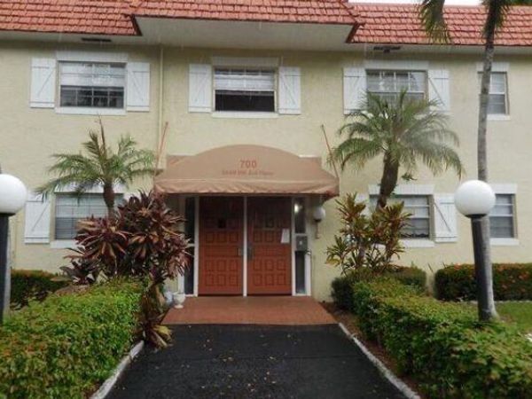 375 SW 56th Avenue, Unit 217, Margate, FL 33068