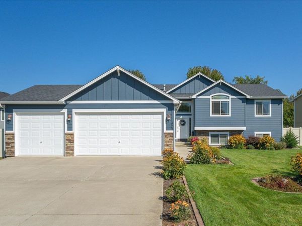 421 E Parker Dr, Colbert, WA 99005