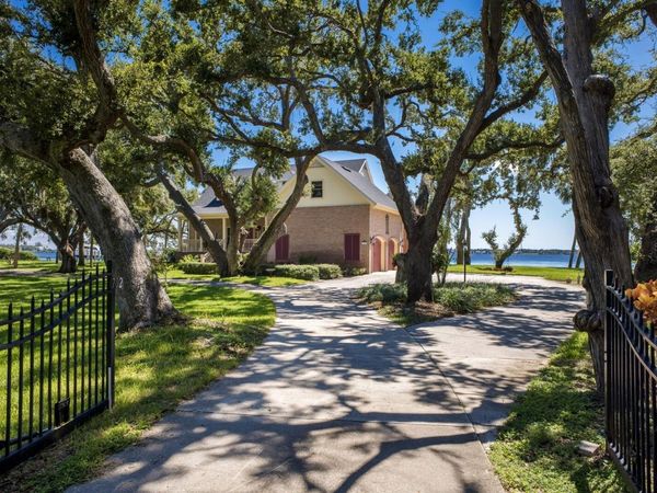 702 32ND AVENUE W, PALMETTO, FL 34221