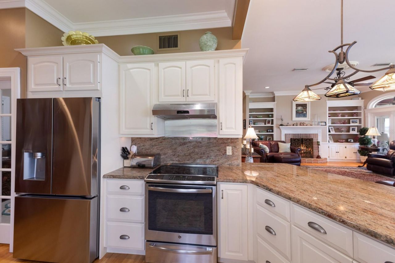 702 32nd Avenue W, Palmetto, FL 34221 Photo