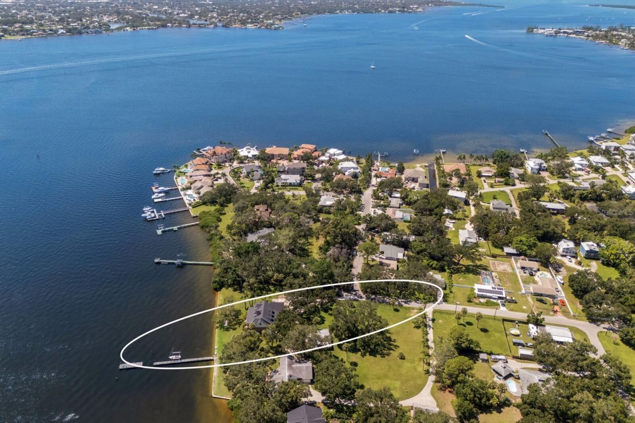 702 32nd Avenue W, Palmetto, FL 34221 Photo