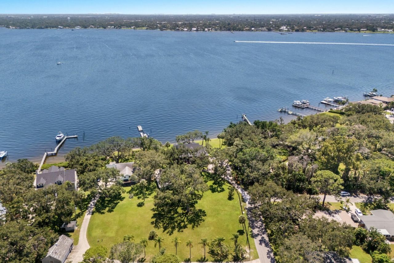 702 32nd Avenue W, Palmetto, FL 34221 Photo