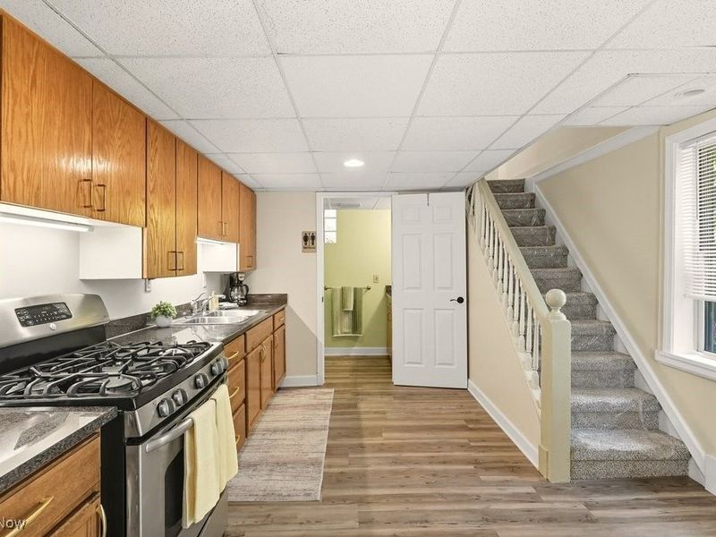 19270 Lorain Road, Fairview Park, OH 44126 Photo 18