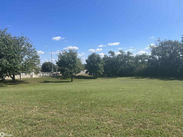 2nd Main Street, Keokuk, IA 52632