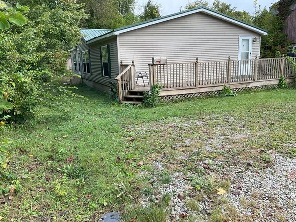 21 Cedar Street, New London, OH 44851