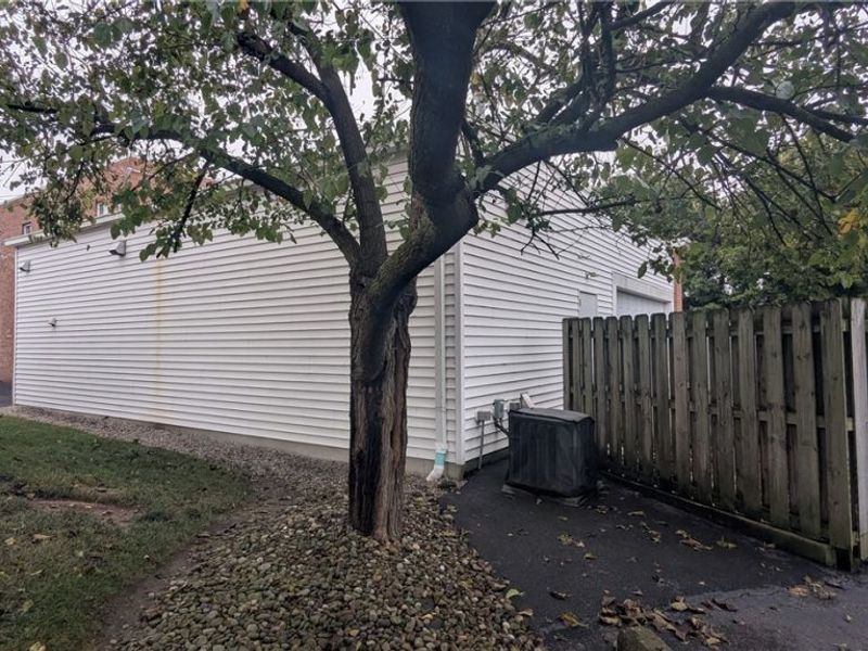22100 Mastick Road, Fairview Park, OH 44126 Photo 7