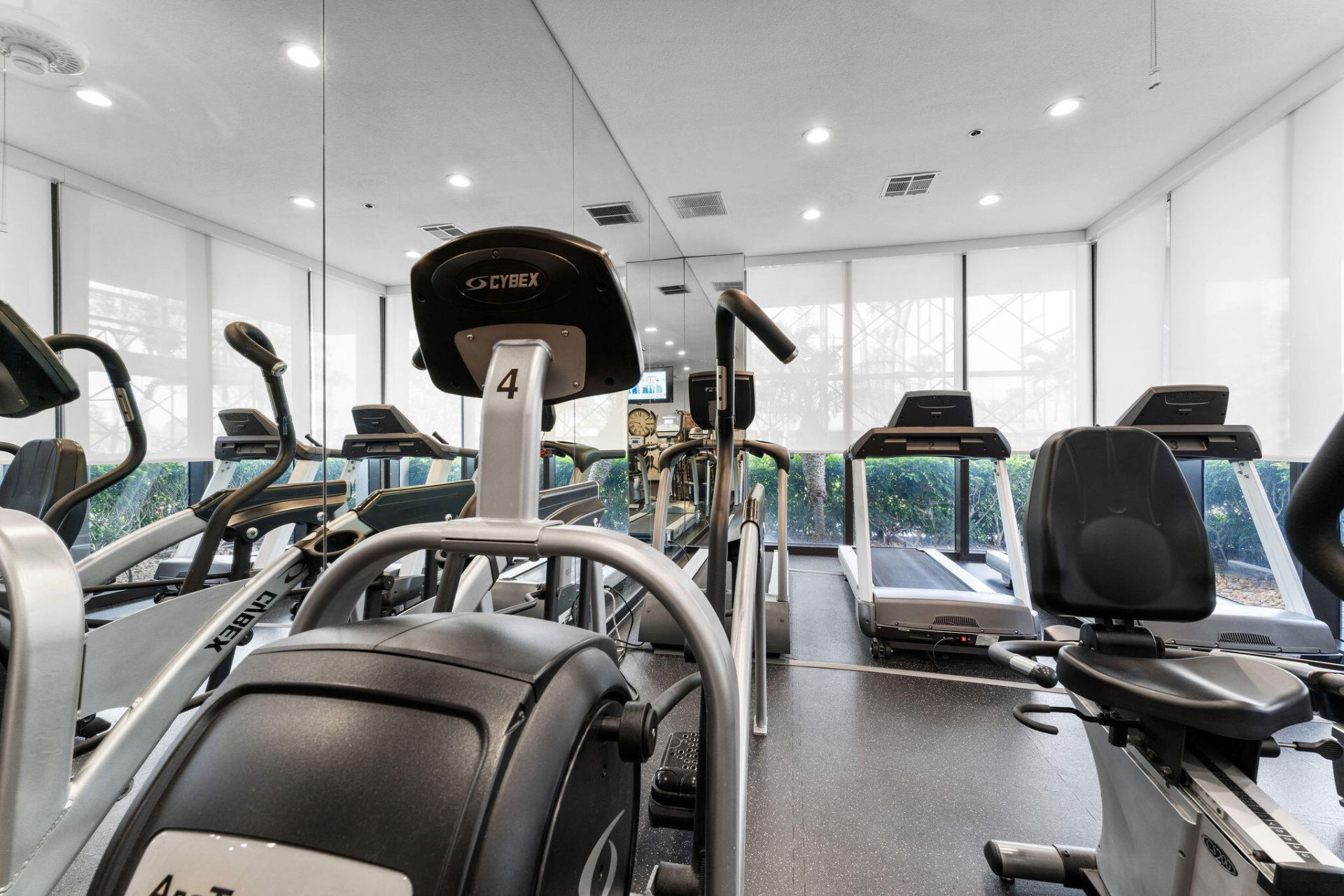 5510 N Ocean Drive, Unit 3d, Singer Island, FL 33404 Photo