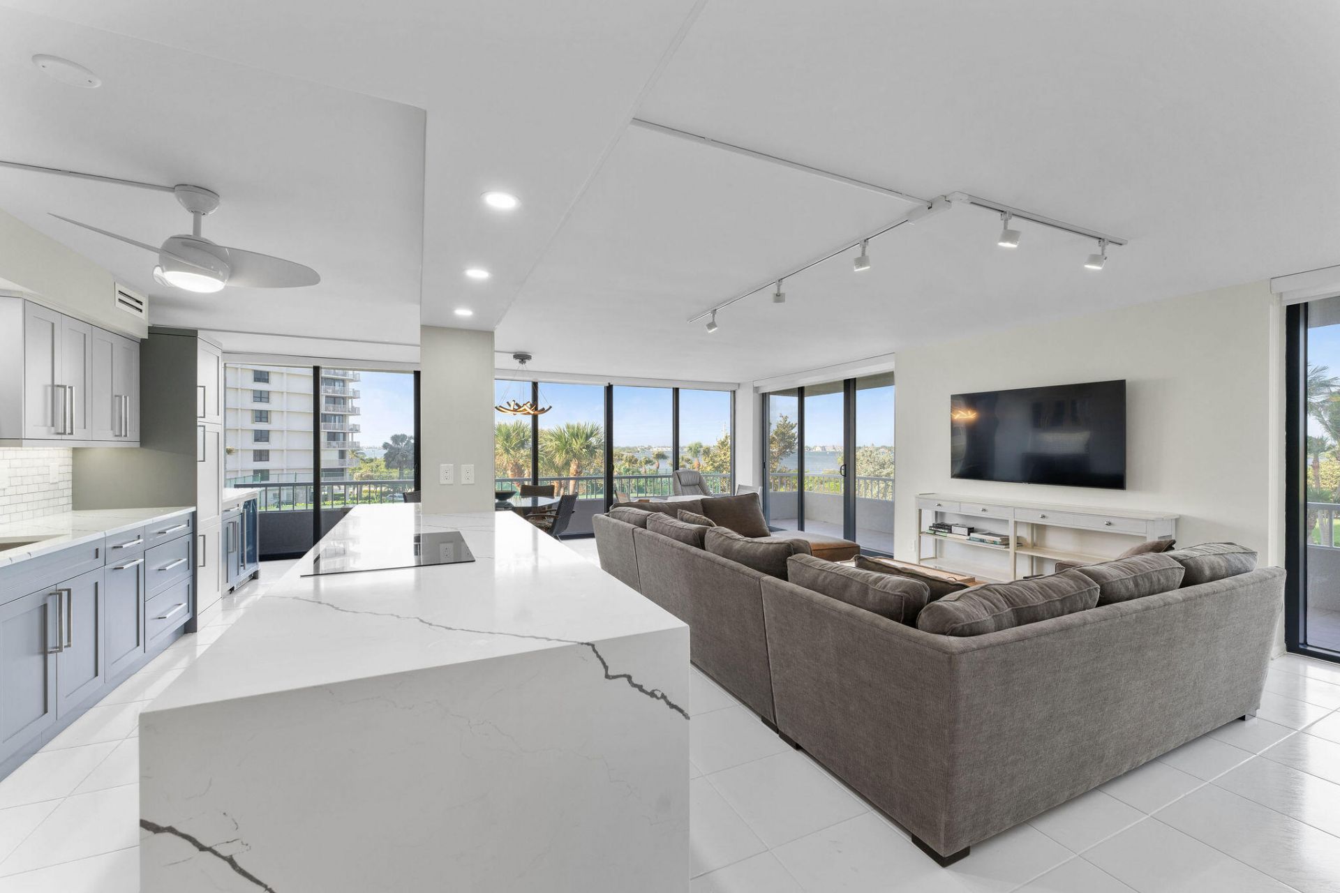 5510 N Ocean Drive, Unit 3d, Singer Island, FL 33404 Photo