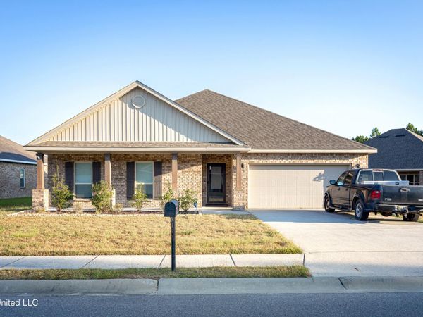 1070 Brackish Place, Ocean Springs, MS 39564