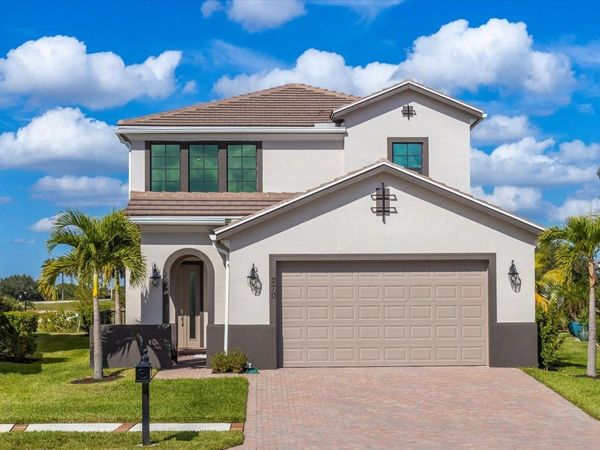 270 SE Fascino Cir, Port St Lucie, FL 34984