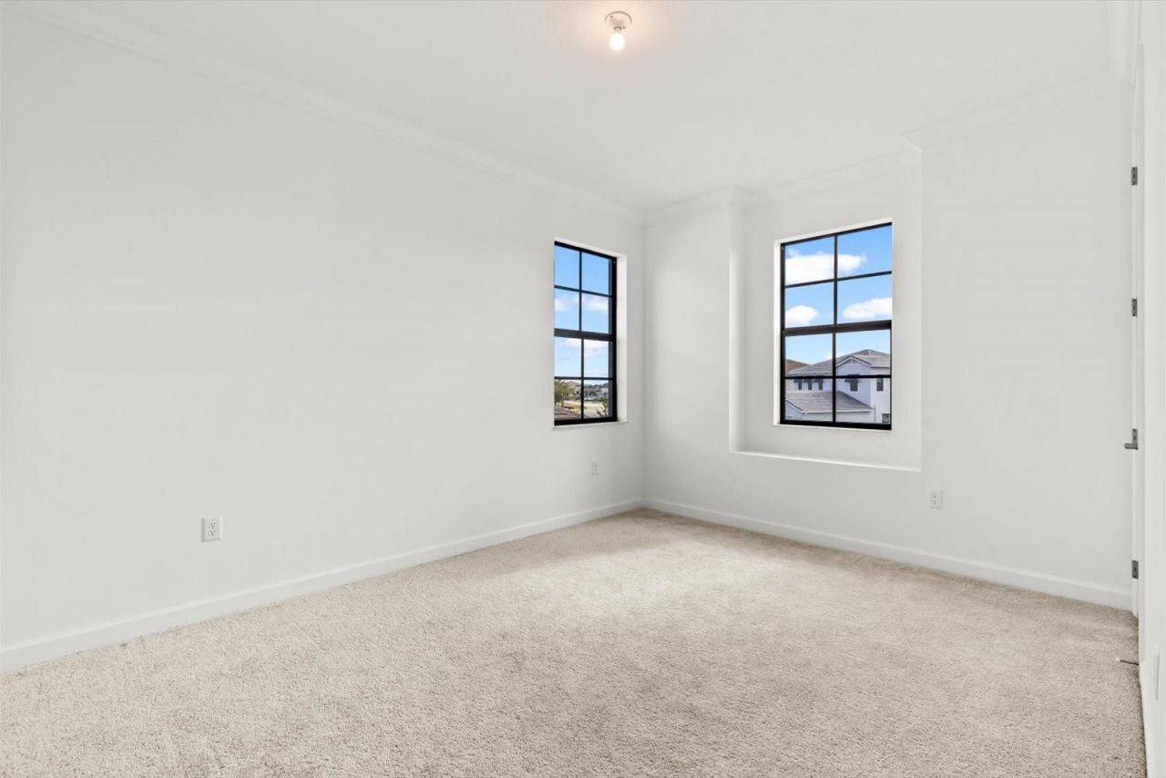 270 SE Fascino Circle, Port Saint Lucie, FL 34984 Photo