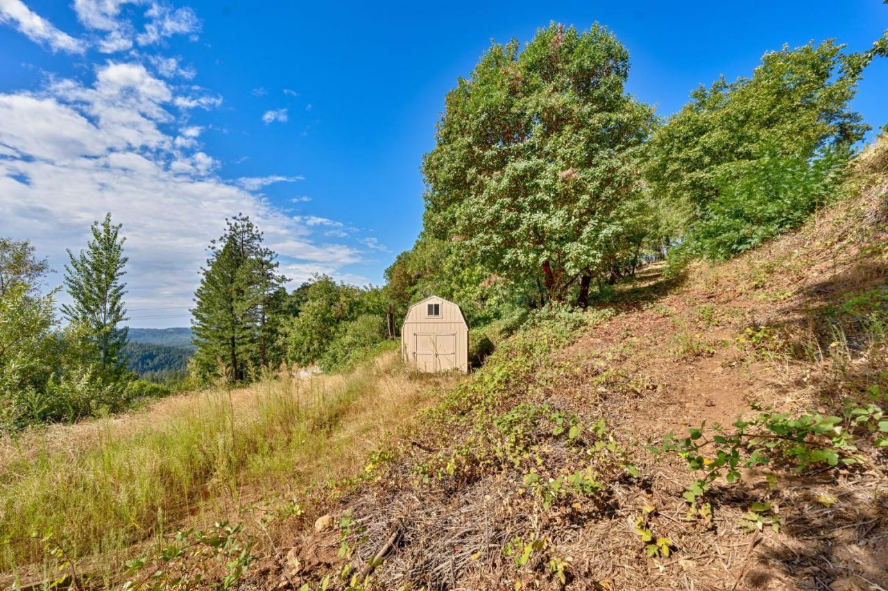 4921 Eight Mile Rd, Camino, CA 95709 Photo