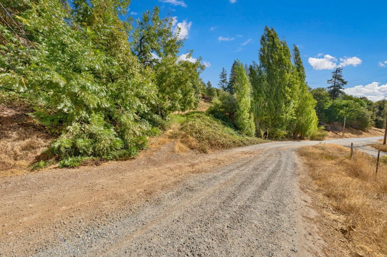 4921 Eight Mile Rd, Camino, CA 95709 Photo