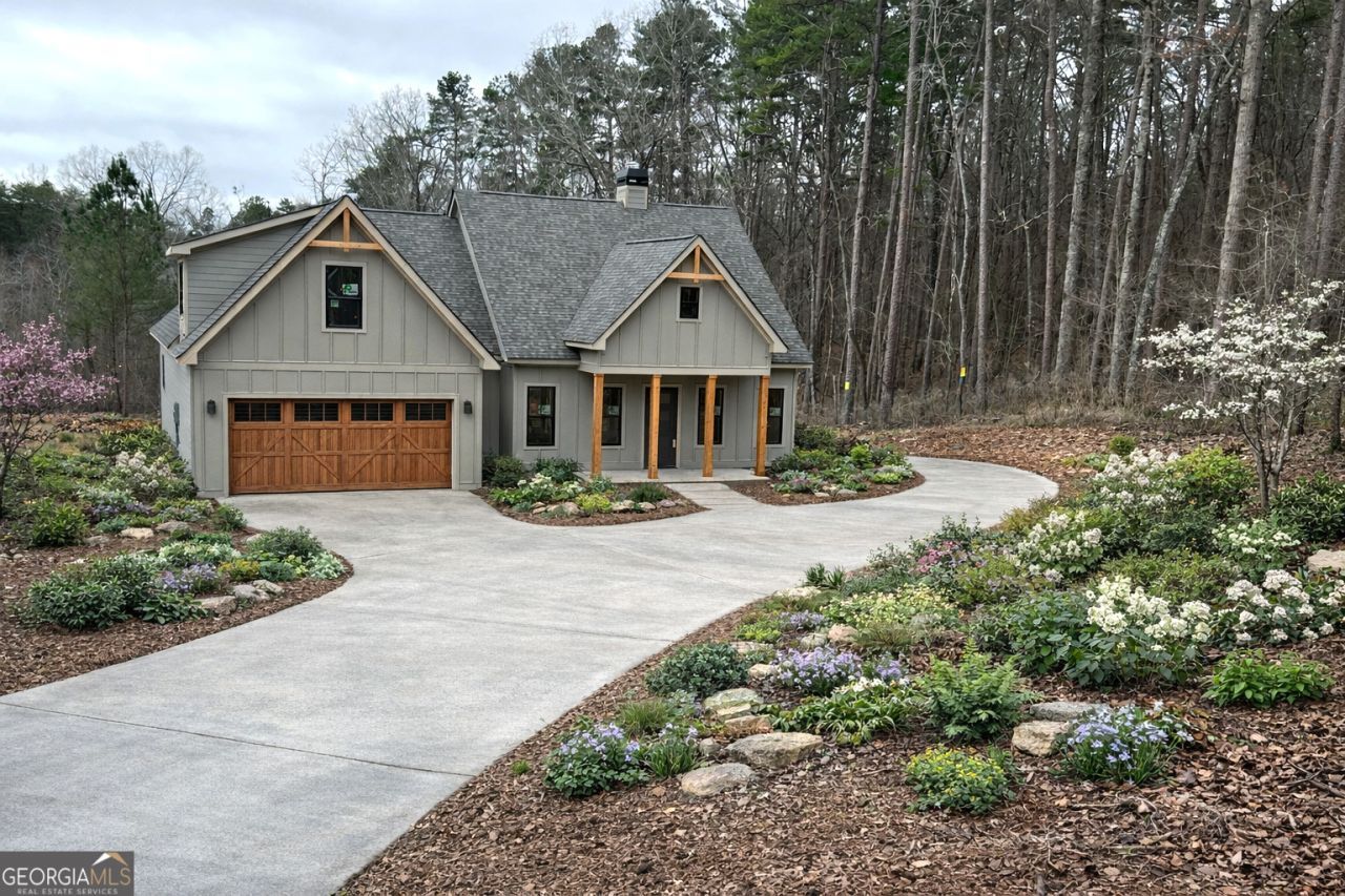 957 Roundtop Road, Ellijay, GA 30540 Main Photo