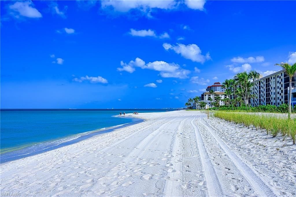 613 Beachwalk Cir, Unit J-204, Naples, FL 34108 Photo