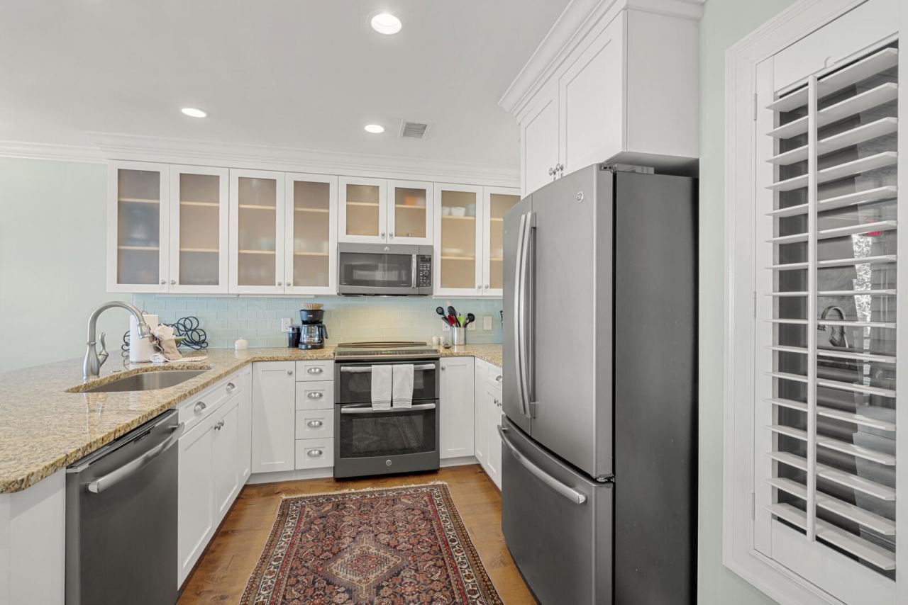 4420 Sea Forest Drive Photo 22