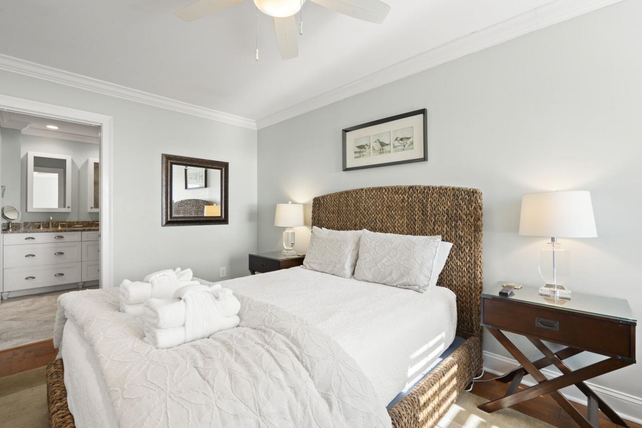 4420 Sea Forest Drive Photo 29